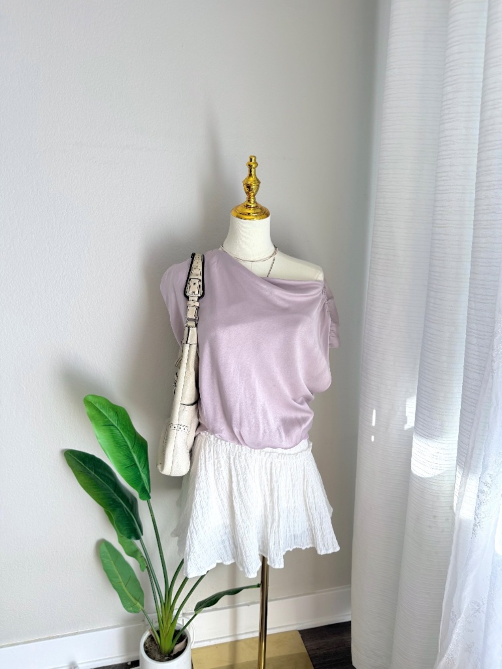 Cinq à Sept 100% Silk Lilac Cowl Neck Blouse Top Small